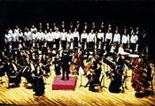 Las 140 voces del coro evangélico ensayan en León la gira de “El Mesías”