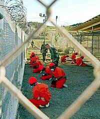 El Parlamento Europeo se suma a la petición de la ONU para que se cierre Guantánamo