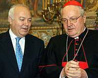 Moratinos se va del Vaticano sin ver al Papa, que 'sólo recibe ministros en casos extraordinarios'