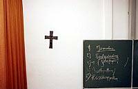 Valladolid: demandan a un colegio público para que retire los símbolos religiosos