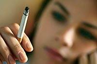 Los fabricantes de tabaco diseñan cigarrillos cada vez más adictivos