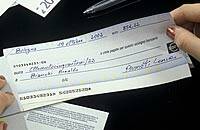 EEUU: hasta siete años de cárcel por falsificar la firma de Dios en un cheque
