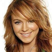 Lindsay Lohan se aferra a la fe en su crisis de dependencia de tóxicos