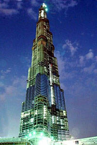 La nueva «torre de Babel». el rascacielos más alto del mundo en Dubai