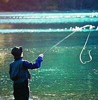`Lanzados al mar´, un club de pesca andaluz para pescadores de hombres