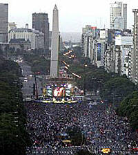 VIDEO: Festival `Sí a la vida´, con Palau, en el Obelisco de Buenos Aires