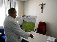 Polémica por la presencia de capellanes católicos en órganos consultivos de los hospitales