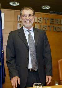 El ministro de Justicia español anuncia que estudiará la reforma de las leyes de aborto y eutanasia