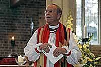 El primer obispo homosexual de la Iglesia Anglicana, excluido de la conferencia de Lambeth