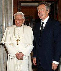 El converso católico Tony Blair contra la `homofobia´ del Vaticano