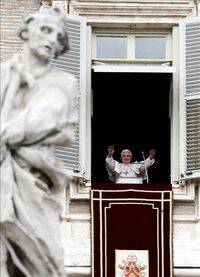 Benedicto XVI: «La Iglesia católica, la única que puede interpretar la Biblia»