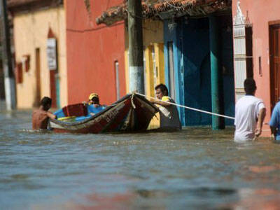 México: cien templos evangélicos están inundados en Veracruz