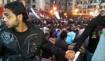 Cristianos protegen a los musulmanes egipcios