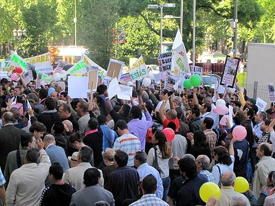 Más de mil protestantes abarrotan el Ayuntº de Madrid ante el cierre de sus templos