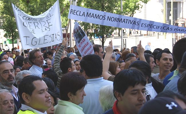 Manifestación de evangélicos en Las Cibeles (Madrid)