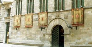 Vecinos de Lleida recogen firmas contra la apertura de una iglesia evangélica
