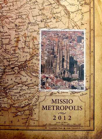 La “Misión Metrópolis” católica inunda Europa de Biblias