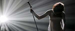 Murió Whitney Houston, voz del gospel que atravesó el infierno de la droga