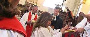 La IERE (Comunión anglicana) ordena la primera presbítera