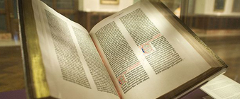 Burgos expone de forma gratuita la única Biblia Gutenberg completa en España