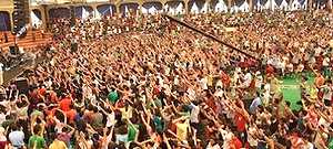 Diez mil cristianos egipcios adoran a Jesús en el desierto