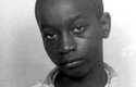 Absuelven a niño negro ejecutado hace 70 años en EEUU