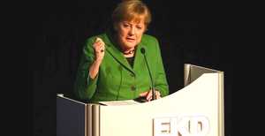 Merkel agradece a Lutero el logro de una sociedad "madura y responsable"