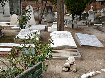 Reportaje en TV del cementerio británico de Madrid