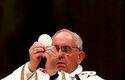 Eucaristía es ‘comer la carne y beber la sangre de Cristo’ dice el Papa