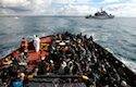 Hallan 50 inmigrantes muertos en un barco en el Mediterráneo