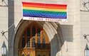 Pastores LGBT presionan a la Iglesia Metodista para que les reconozca