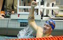 Caeleb Dressel, la nueva estrella de la piscina, vuela con su fe