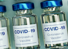 Los países ricos acaparan las vacunas de Covid-19 y los pobres luchan por acceder a ellas