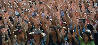 Multitudinaria marcha a favor de la vida y la familia en Brasilia