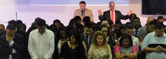 FADE celebró acto de graduación de plantadores de iglesias