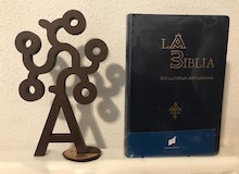 La Biblia en asturiano recibió el premio Florina Alías a mejor traducción