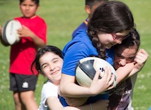 Evangélicos impulsan una escuela pionera de rugby en Bizkaia
