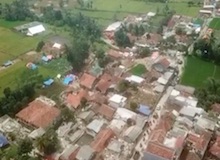 Un terremoto deja al menos 268 muertos y 58.000 desplazados en Indonesia