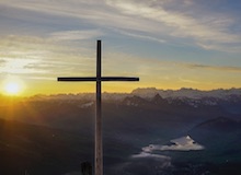 La cruz: perspectiva, recovecos, aristas, miradas