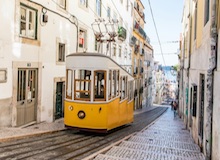 Pesimismo en Portugal: las dificultades económicas de las familias y la fragilidad de los servicios públicos dan alas al populismo