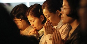 Iglesias de Corea del Sur buscan el consuelo divino