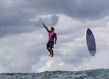 El surfista de la icónica fotografía de París 2024: “Todo lo puedo en Cristo que me fortalece”