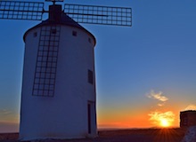 Don Quijote con fondo bíblico: Sansón Carrasco y Sancho Panza