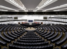 El Parlamento europeo aprueba endurecer la lucha contra el abuso sexual  infantil