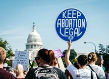 ‘El gran genocidio global que aplauden las democracias es el aborto’