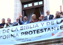 Jerez celebra el Día de la Biblia y la Reforma Protestante en el Ayuntamiento