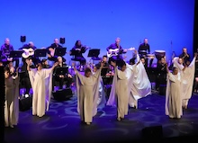 La XII Navidad Evangélica reúne a cientos de personas en el Teatro Villamarta de Jerez