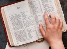 Esdras: Un pacto lamentable