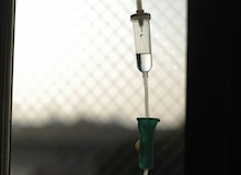 Venciendo la sombra (IX): Cuando el hilo de la vida pende de una máquina