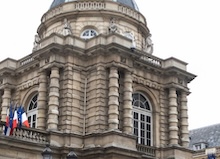 El Senado francés rechaza la eutanasia